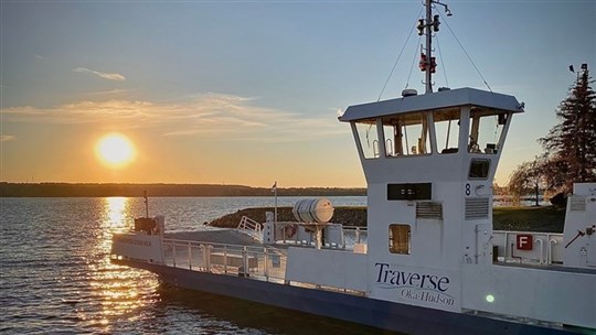 La Traverse Oka-Hudson is now open for the summer season  