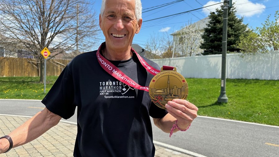 At 72, he runs the Toronto Marathon  