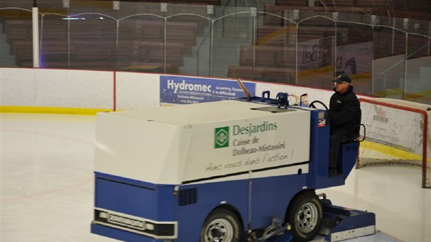 Adulte chicoutimi hockey Tournoi