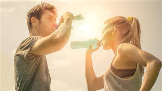 Bien s’hydrater pour un corps en santé!