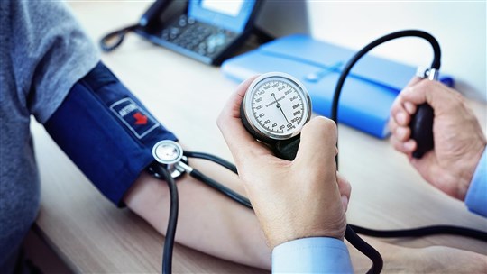 Hypertension artérielle et apnée du sommeil: un lien que vous ne pouvez plus vous permettre d’ignorer