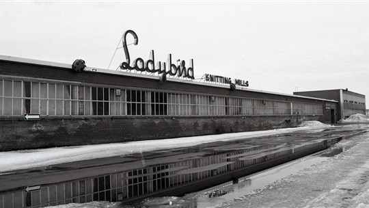 Ladybird Knitting Mills : une industrie du textile à Dorion