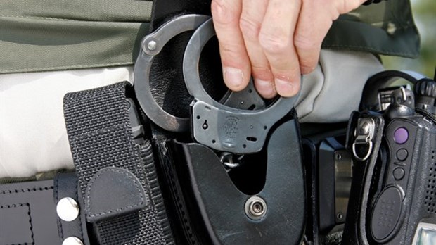 Arrestation d’un homme pour vol qualifié dans un dépanneur à Saint-Zotique