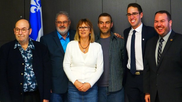 Élection d’un nouveau conseil exécutif motivé par l’indépendance