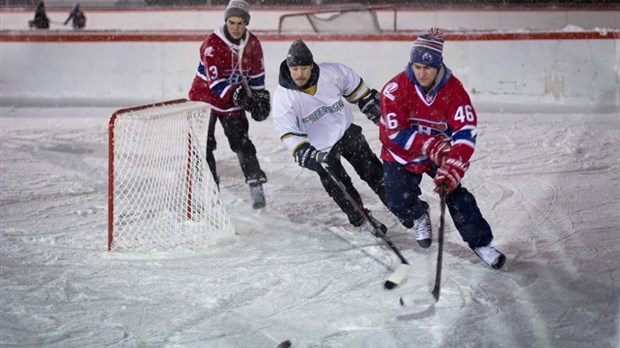 Deux catégories et 20 équipes au 6e tournoi de hockey extérieur SUBZERO  