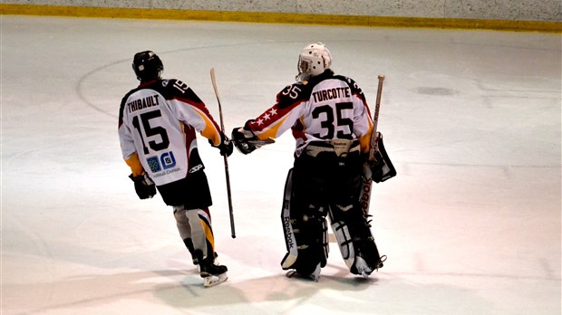 Un premier gain pour les Mustangs en cinq matchs