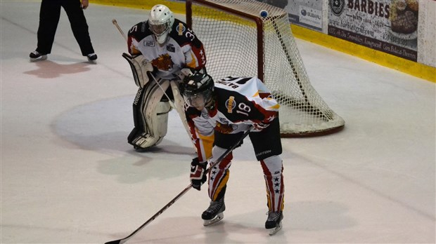 Les Mustangs balaient la série face aux Cobras