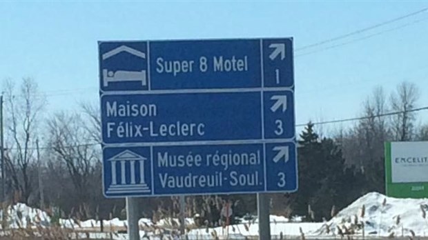 Une signalisation touristique pour la maison Félix-Leclerc