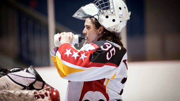 Les Mustangs humiliés et éliminés