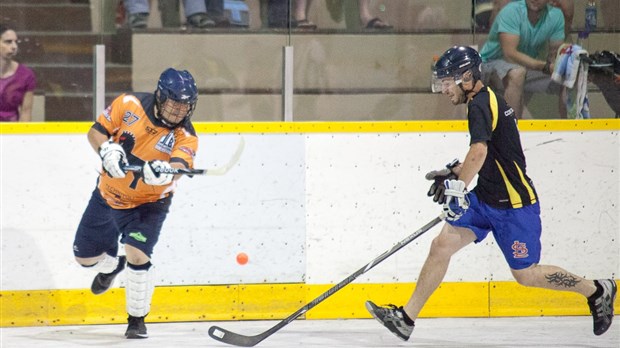 L’Association de hockey balle du Suroît maintient sa progression