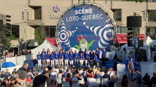 L’ensemble vocal les Enchanteurs laisse sa carte de visite au Festival Juste pour rire!
