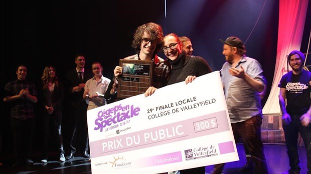 Cégeps en spectacle, un jeune de Vaudreuil-Dorion gagne la finale locale