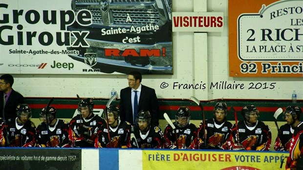 Les Mustangs perdent un marathon offensif