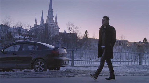 Nouvelle publicité vidéo de McDonald's mettant en vedette le chanteur québécois Robby Johnson