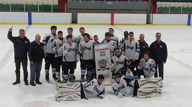 Toute une saison des Riverains bantam B de L'Île-Perrot