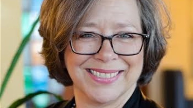 Une femme engagée dans la communauté candidate à l'élection partielle de Rigaud
