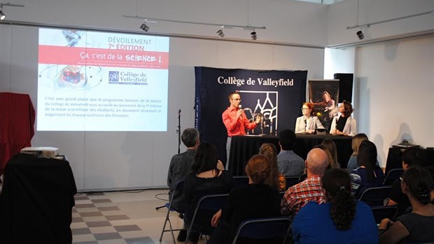 Dévoilement de la revue « Ça c'est de la science » au Collège de Valleyfield