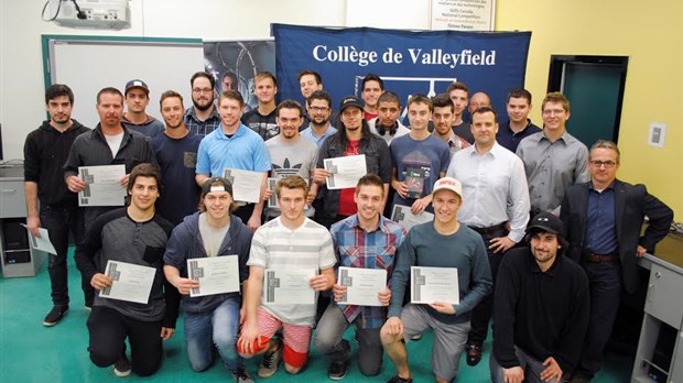19 bourses d'excellence au département de génie électrique au Collège de Valleyfield