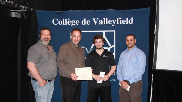 12 étudiants honorés en Techniques de génie mécanique au Collège de Valleyfield