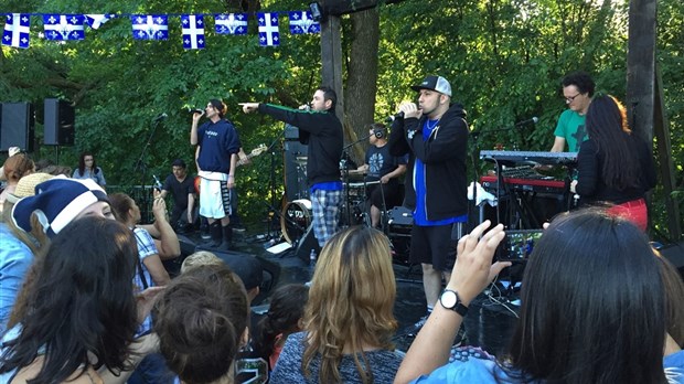 Loco Locass enflamme le parc Félix-Leclerc
