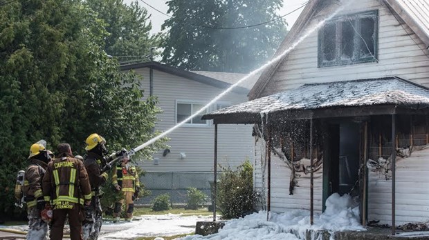 Un incendie détruit une résidence de Les Coteaux
