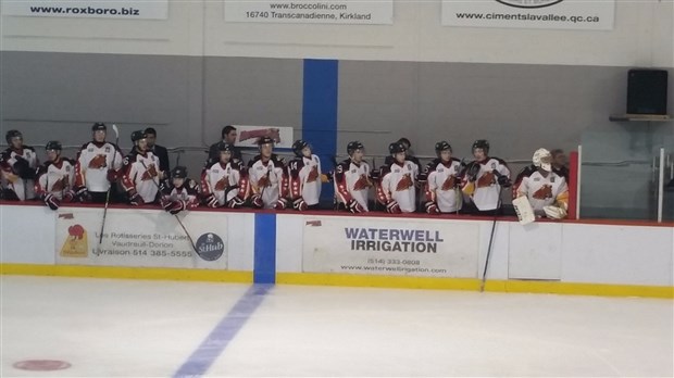 Les Mustangs brisent la glace