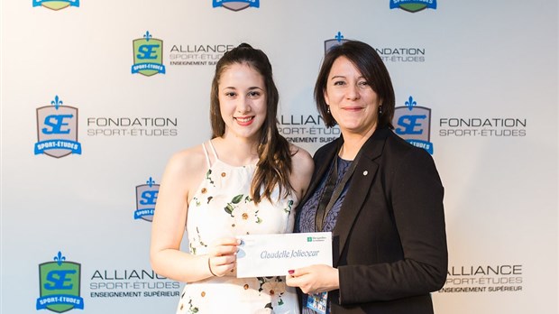 Claudelle Jolicoeur remporte une troisième bourse de persévérance scolaire