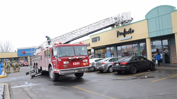 Fuite de gaz dans un commerce à Vaudreuil-Dorion