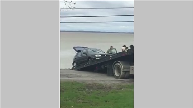 Mise à jour: L'identité de la victime du lac des Deux-Montagnes est maintenant connue