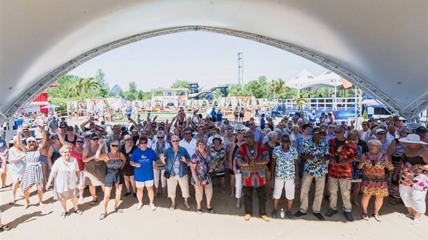 500 retraités s'éclatent au BeachClub de Pointe-Calumet