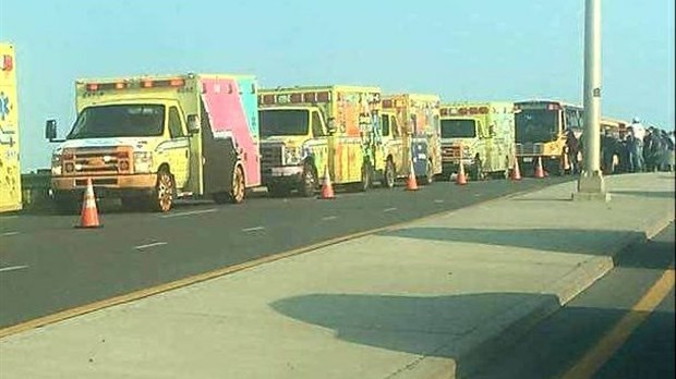 Trois autobus scolaires impliqués dans un carambolage à la sortie des classes