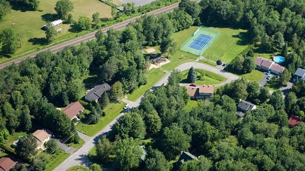Vallée-Chaline : plans et devis, collecte de données et surveillance géotechnique