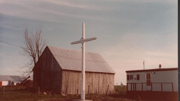 Découvrez l'histoire derrière les croix de chemins 