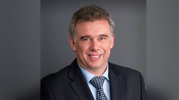 « J’invite le ministre de la Santé et des Services sociaux, monsieur Gaétan Barrette, à venir nous rencontrer afin de nous présenter son plan transitoire. » - Patrick Bousez
