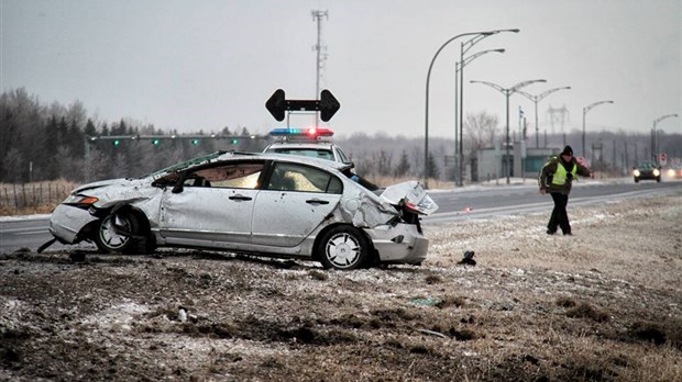 Quatre blessés à la suite d'un capotage sur l'autoroute 20 ouest
