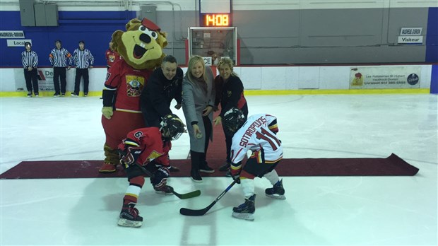 La députée de Vaudreuil assiste à un tournoi totalement vaudreuillois