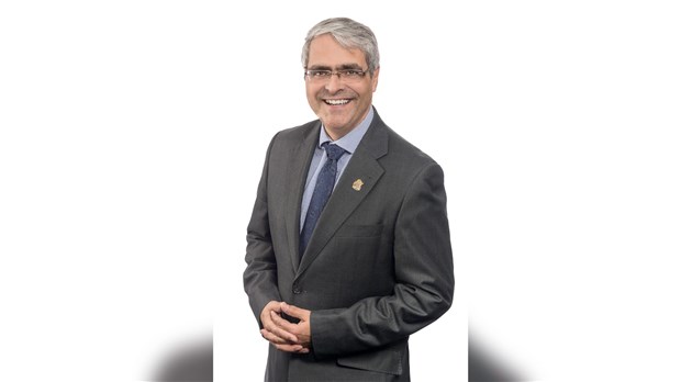 Le directeur général de la MRC de Vaudreuil-Soulanges, reçoit un vibrant hommage