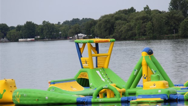 Les parcs aquatiques Aquazilla sont arrivés à la Plage de Saint-Zotique