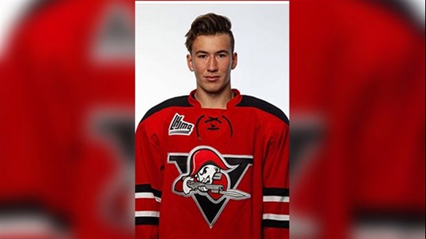 Le Perrotdamois Nicholas Girouard rejoint les rangs de la LHJMQ