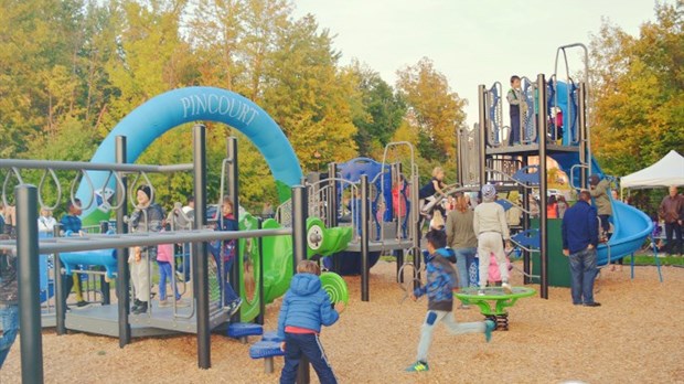 Parc extérieur inclusif : pour permettre à tous de jouer ensemble