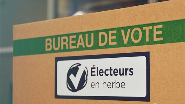 Des élèves du Chêne-Bleu s'initient à la participation citoyenne
