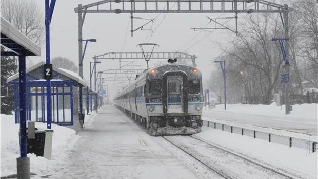 Un véhicule de déneigement est sauvé in extremis à L'Île-Perrot