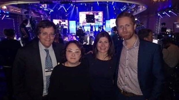 Noémie Rouillard vit sa première soirée électorale du côté de Montréal