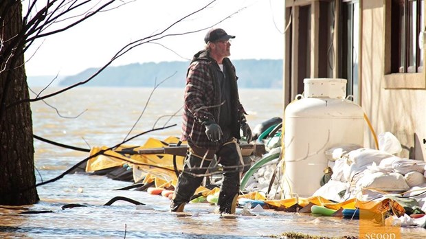 Avril 2019 : Les inondations, l'éclatement d'un conseil municipal un partenariat unique font les manchettes