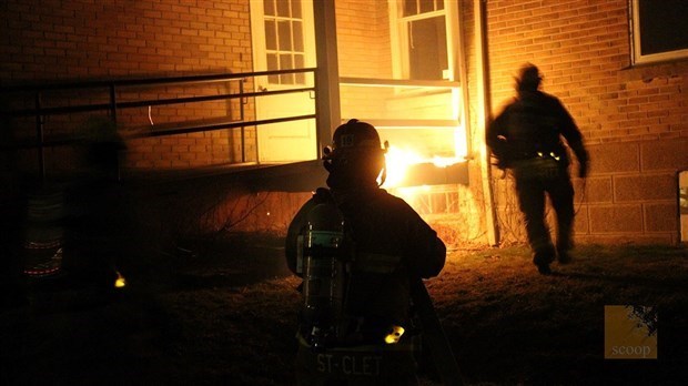 Décembre 2019 : Incendie au bureau de la députée, budget municipal et l'avenir du Théâtre des Cascades font les manchettes