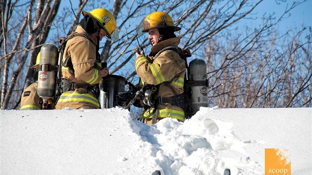 Feu de cheminée à Très-Saint-Rédempteur