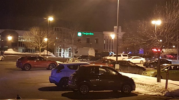 Prise d’otage: la Caisse Desjardins de Salaberry-de-Valleyfield sera fermée le lundi 11 mars 