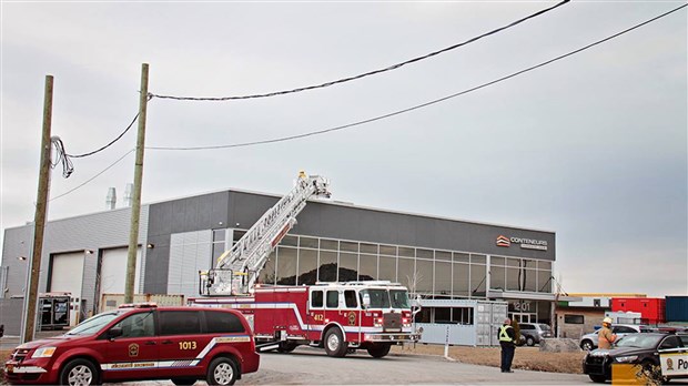 Début d’incendie chez Conteneurs Experts de Vaudreuil-Dorion 