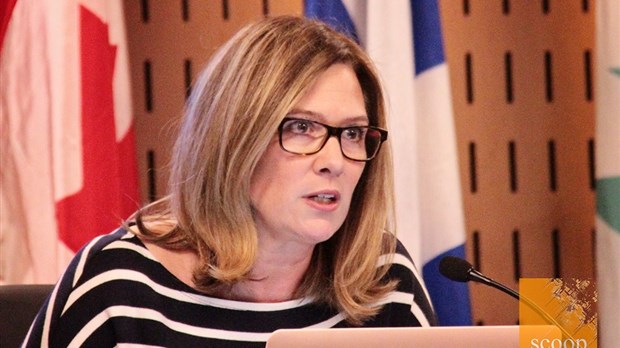 « J'ai officiellement porté plainte contre l'ensemble des membres du conseil municipal pour manque de respect envers la  personne. » - Pamela Tremblay