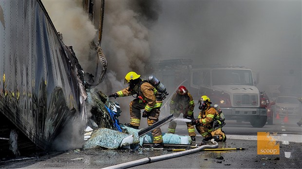 Congestion importante sur l'autoroute 20 à la suite d'un incendie 